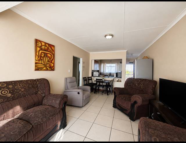2 BEDROOM APARTMENT FOR SALE IN THREE RIVERS